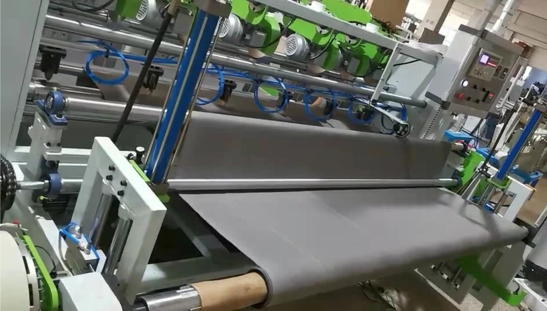 Filter Bag Roll Cutting Machine SQ-2600-1